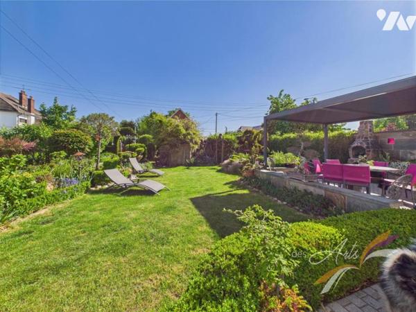 Maison avec cachet de  164 m² – Rue paisible, proche de tout