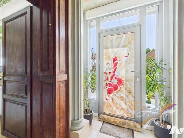 Maison avec cachet de  164 m² – Rue paisible, proche de tout