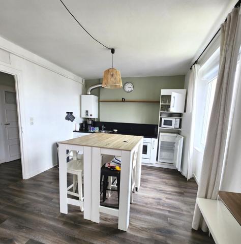 APPARTEMENT T3 A VENDRE BREST JAURES - VUE MER - DERNIER ETAGE