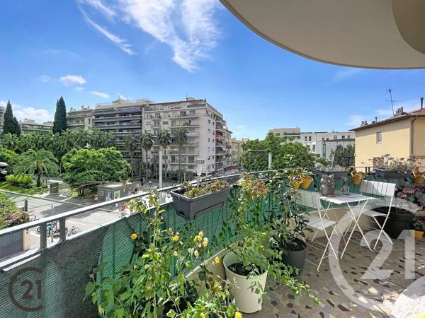 Appartement T3 à vendre  3 pièces - 101 m 2   NICE  - 06