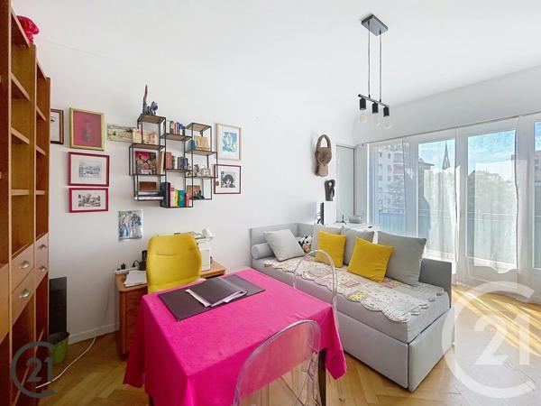 Appartement T3 à vendre  3 pièces - 101 m 2   NICE  - 06