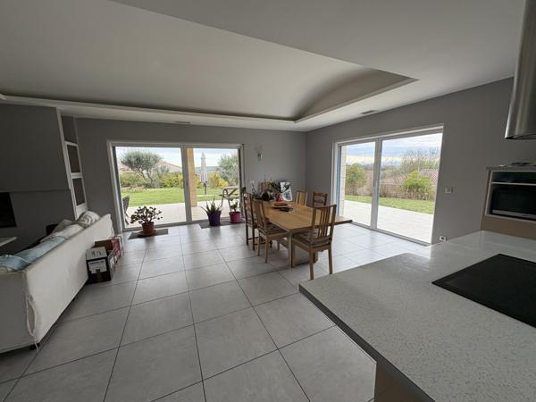 Cadours (31480) Exclusivité : Villa de 135m2 + sous-sol complet, T5, grand jardin