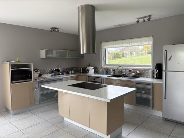 Cadours (31480) Exclusivité : Villa de 135m2 + sous-sol complet, T5, grand jardin