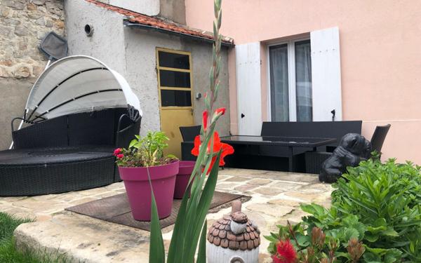 Maison à vendre    3 pièces • 71 m2 Étréchy