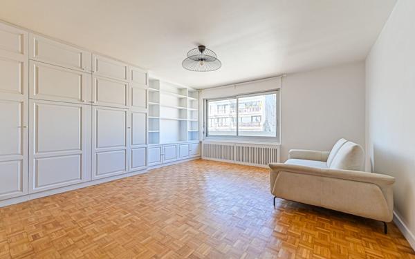 Appartement à vendre    1 pièce • 41,40 m2 Paris 11