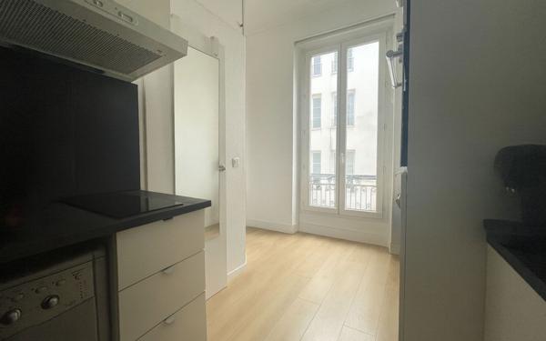Appartement à vendre    1 pièce • 20,26 m2 Paris 10