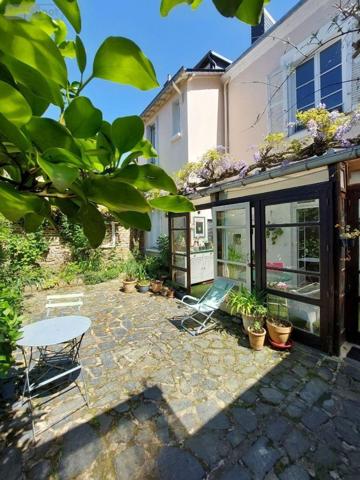 Maison à vendre à Rennes en Ille-et-Vilaine (35000), ref : 35009/CM-247   
Sacrés Coeurs