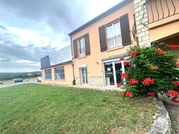Ensemble immobilier avec local et maison - Sainte Tulle - Réf. 458