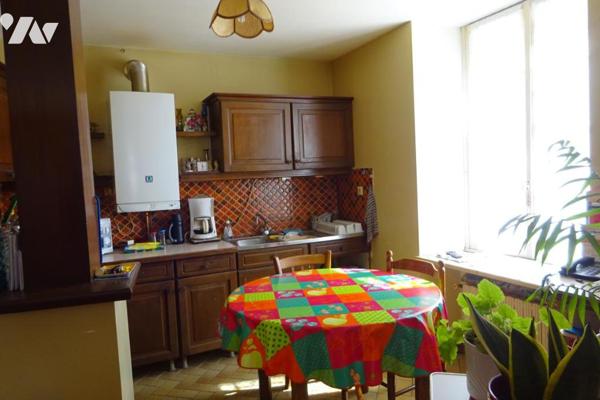 MAISON A PROXIMITE DE LA GARE-4 CHAMBRES-A RENOVER
