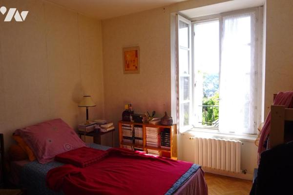 MAISON A PROXIMITE DE LA GARE-4 CHAMBRES-A RENOVER