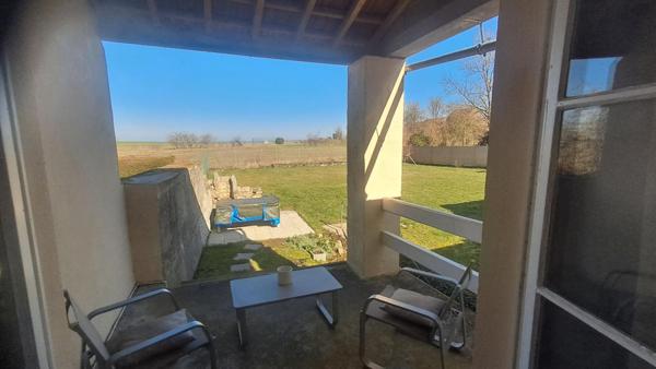 Maison  6 pièce(s) 160 m2 - 120 000  -