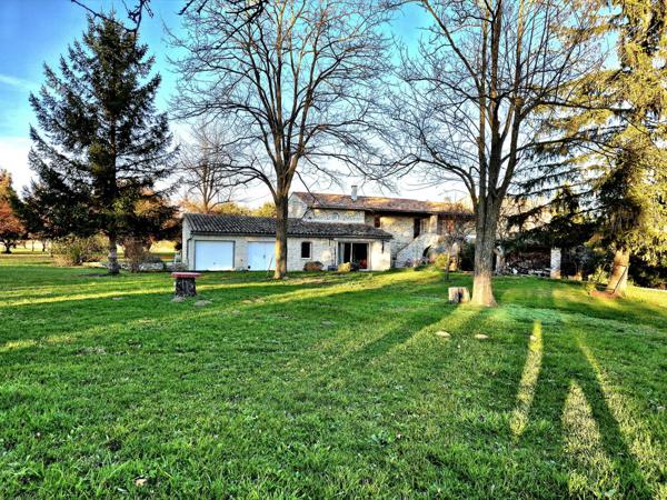 Mas en pierre au calme avec terrain 6065 m2 et garages Salindres (30340)