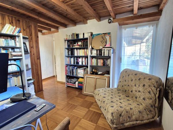 Mas en pierre au calme avec terrain 6065 m2 et garages Salindres (30340)