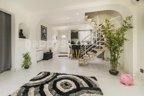 Maison 5 pièce(s) 3 chambre(s) 130 m²