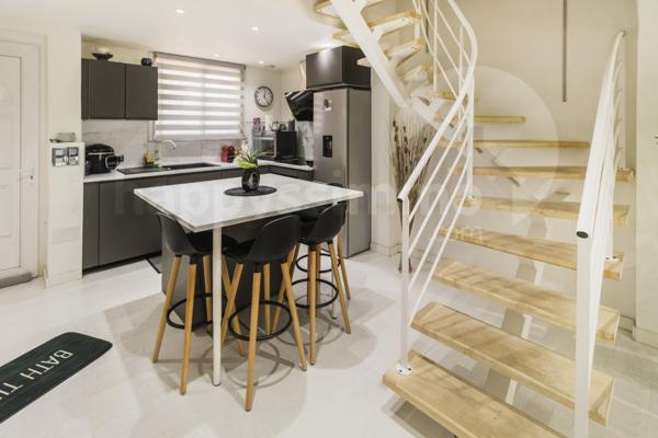 Maison 5 pièce(s) 3 chambre(s) 130 m²