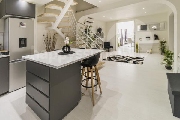 Maison 5 pièce(s) 3 chambre(s) 130 m²