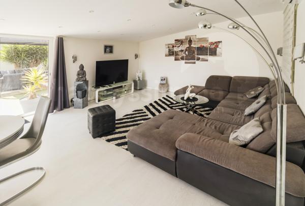 Maison 5 pièce(s) 3 chambre(s) 130 m²