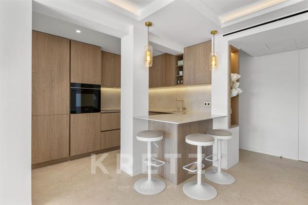 Appartement rénové de 3 chambres avec vue mer au Palm Beach