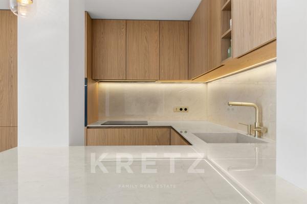 Appartement rénové de 3 chambres avec vue mer au Palm Beach