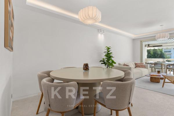 Appartement rénové de 3 chambres avec vue mer au Palm Beach