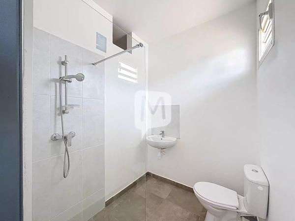 DPT GUYANE, à louer RÉMIRE-MONTJOLY Maison individuelle T5 d'environ 112 m2