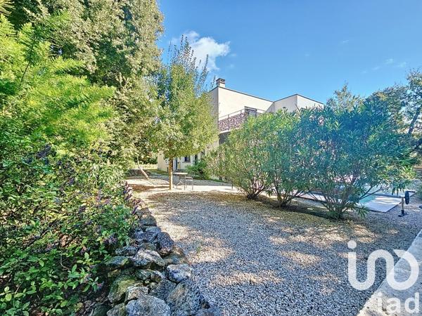 Maison à vendre 7 pièces 185 m² Grignan