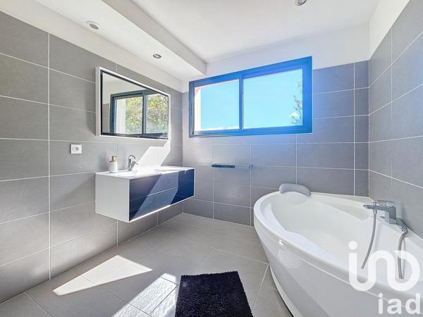 Maison à vendre 7 pièces 185 m² Grignan