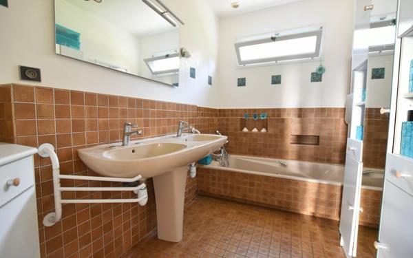 Maison à vendre    8 pièces • 184,57 m2 Brignais