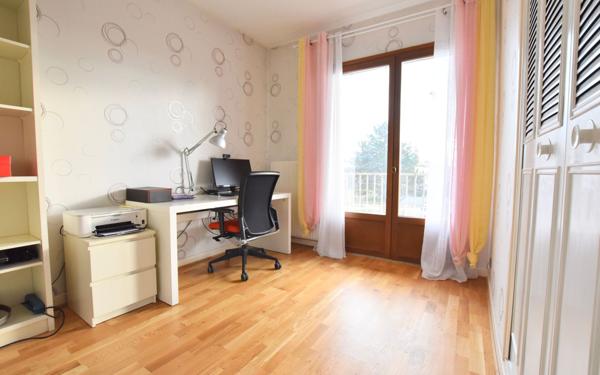 Maison à vendre    8 pièces • 184,57 m2 Brignais