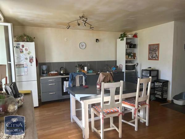 Appartement à louer 3 pièces 70.18m² Dunières (43220)