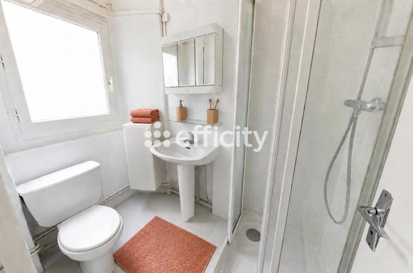 Appartement
         1 pièce
        - 34 m² 180 000 € *