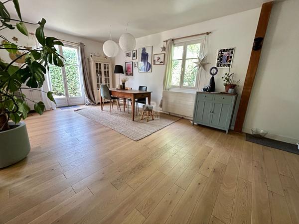 Maison Acheres 6 pièce(s) 129 m2 €449 000 ** - Référence 9130