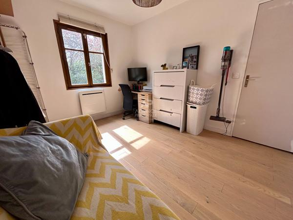 Maison Acheres 6 pièce(s) 129 m2 €449 000 ** - Référence 9130