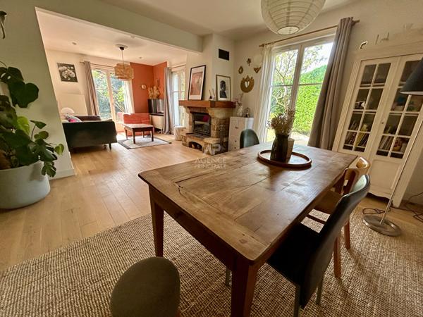 Maison Acheres 6 pièce(s) 129 m2 €449 000 ** - Référence 9130