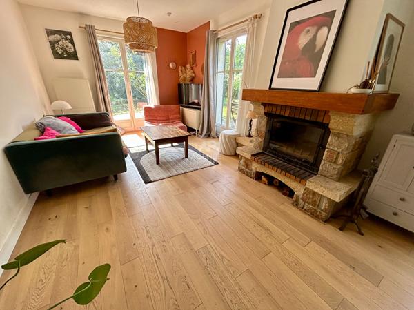 Maison Acheres 6 pièce(s) 129 m2 €449 000 ** - Référence 9130