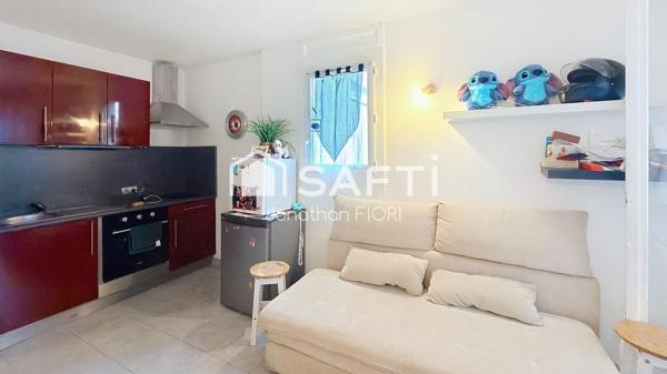 Studio de 22 m² avec terrasse & parking à Toulon