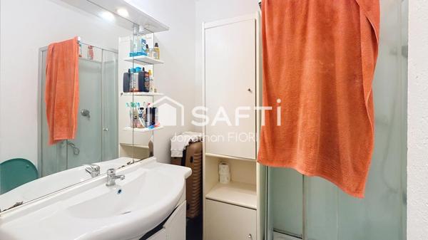 Studio de 22 m² avec terrasse & parking à Toulon