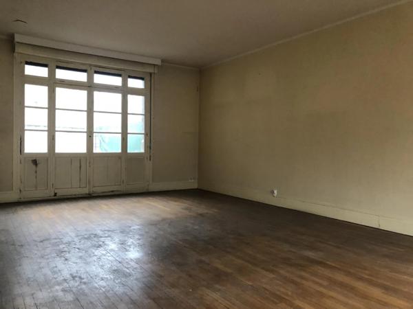 Immeuble à vendre SOISSONS (02)