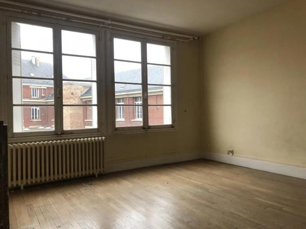 Immeuble à vendre SOISSONS (02)