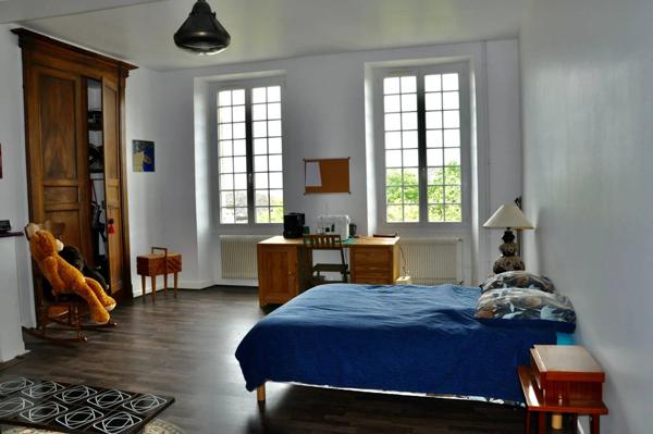 Belle maison de village avec activité commerciale au RDC