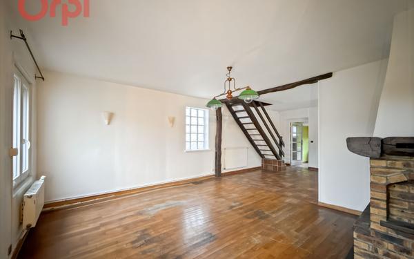 Maison à vendre    5 pièces •  La Ville-du-Bois