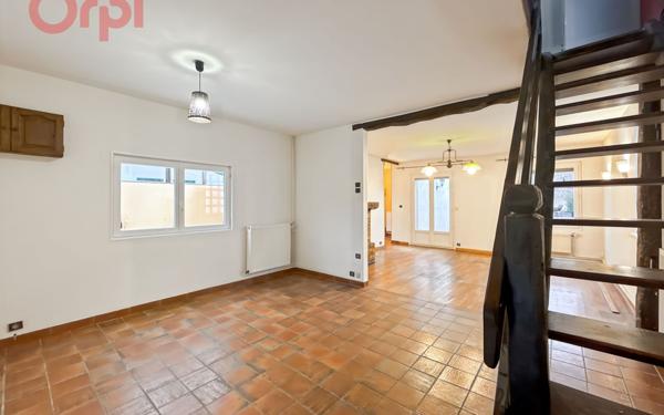 Maison à vendre    5 pièces •  La Ville-du-Bois