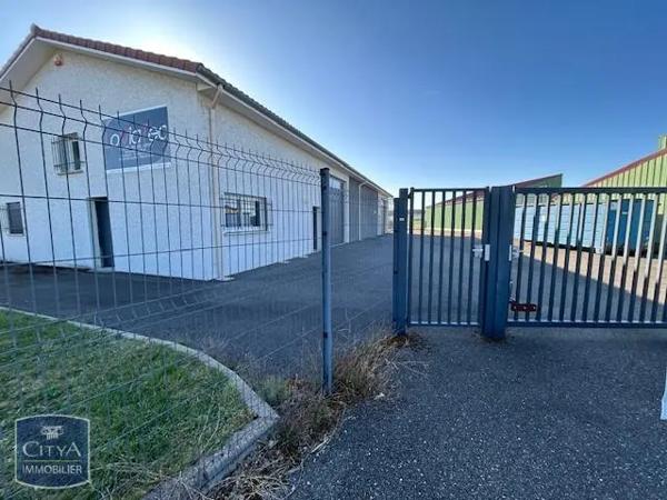 Local commercial à louer 200m²