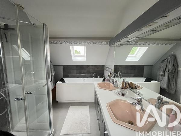 Maison à vendre 8 pièces 196 m² Villemoisson-sur-Orge