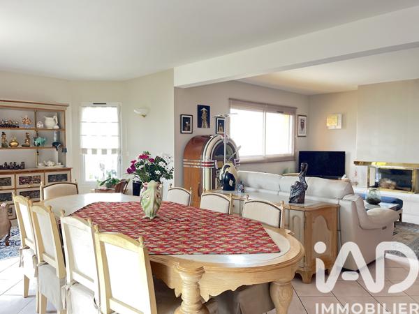 Maison à vendre 8 pièces 196 m² Villemoisson-sur-Orge