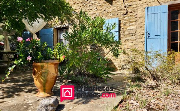 Uzès, proche , petit Mas  sur 5000 m2 de terrain