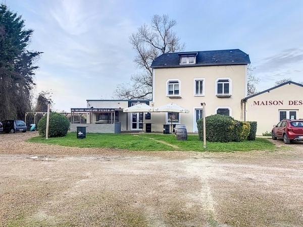 À vendre - Restaurant, bar 93 places situé à Montlouis-sur-Loire (37270)