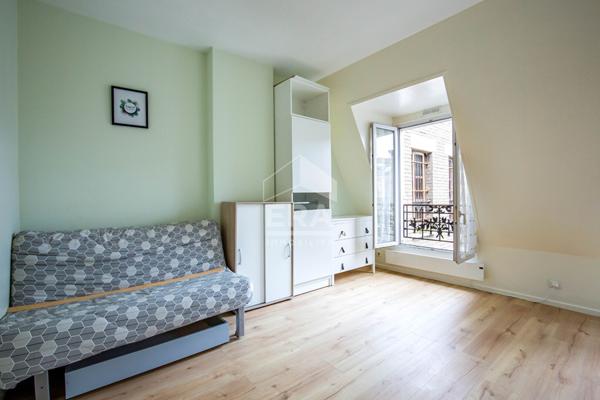 Daumesnil /Michel Bizot Studio 18m2 dernier étage