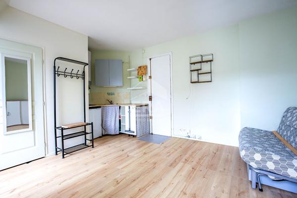 Daumesnil /Michel Bizot Studio 18m2 dernier étage