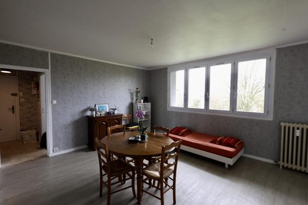 Appartement T4 baigné de lumière